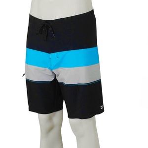 Billabong Momentum Airlite Board shorts stripe